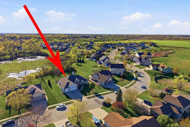 437 Emerald Hills DRIVE, Fredonia, WI 53021