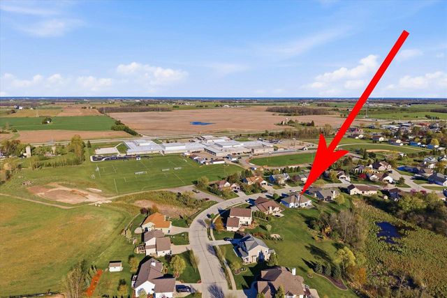 437 Emerald Hills DRIVE, Fredonia, WI 53021