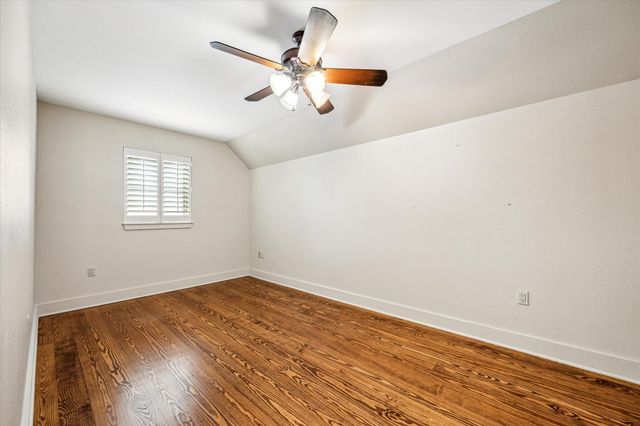 1661 Guenther Road, La Grange, TX 78945