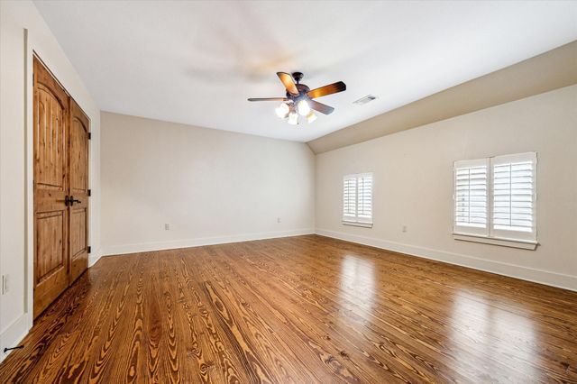 1661 Guenther Road, La Grange, TX 78945