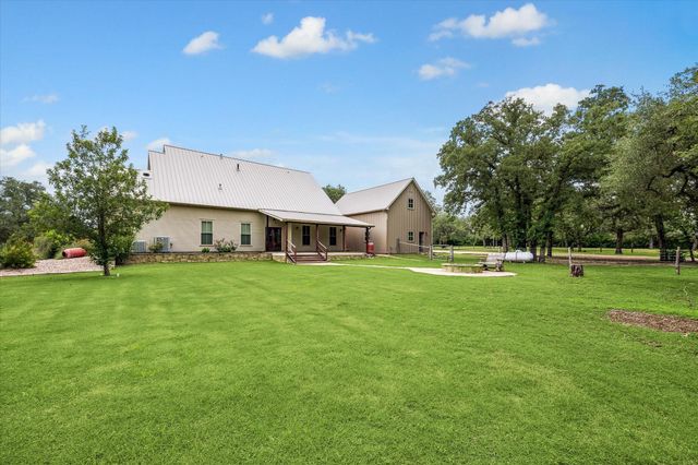 1661 Guenther Road, La Grange, TX 78945