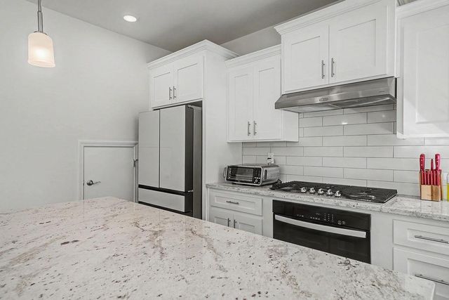 13871 Petersen Ranch Dr, Pine Grove, CA 95665