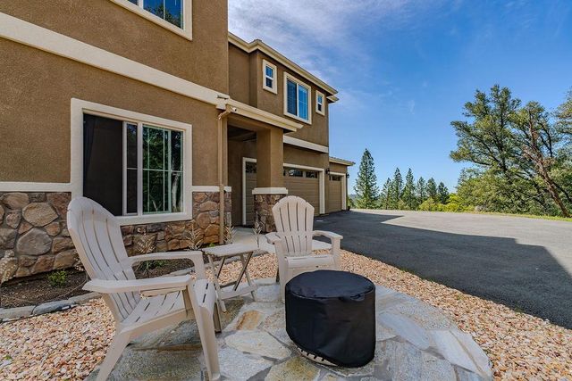 13871 Petersen Ranch Dr, Pine Grove, CA 95665