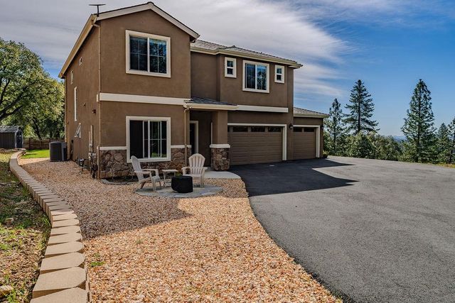 13871 Petersen Ranch Dr, Pine Grove, CA 95665