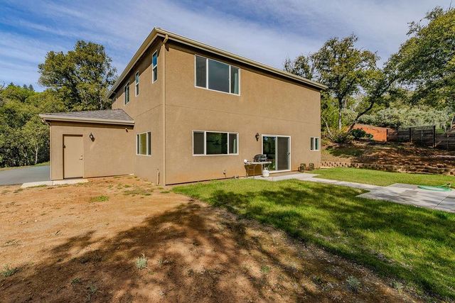 13871 Petersen Ranch Dr, Pine Grove, CA 95665