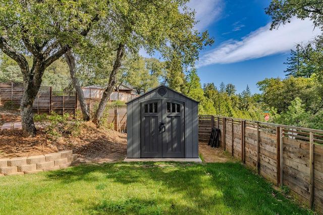 13871 Petersen Ranch Dr, Pine Grove, CA 95665