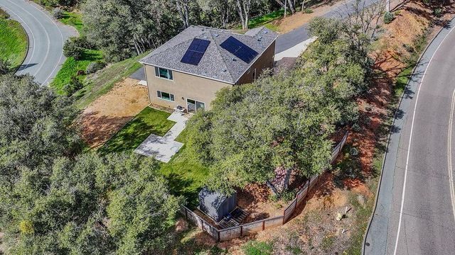 13871 Petersen Ranch Dr, Pine Grove, CA 95665