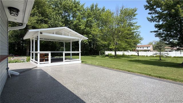4238 Loran Avenue, Hamburg, NY 14075
