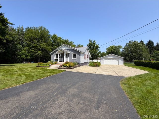 4238 Loran Avenue, Hamburg, NY 14075