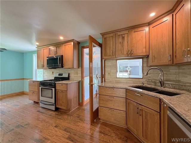 4238 Loran Avenue, Hamburg, NY 14075