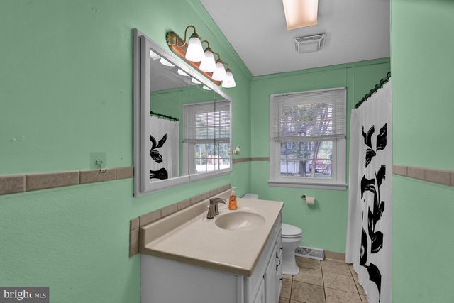 173 OLD FRIEDENSBURG RD, Reading, PA 19606
