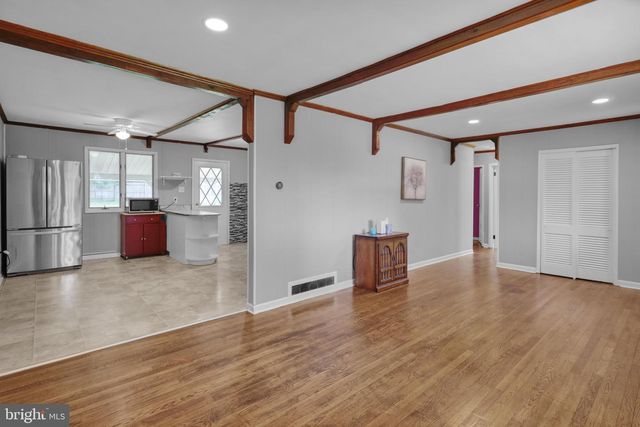173 OLD FRIEDENSBURG RD, Reading, PA 19606