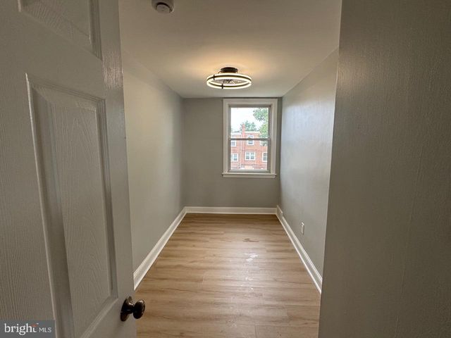 1123 TREMONT DR, Glenolden, PA 19036