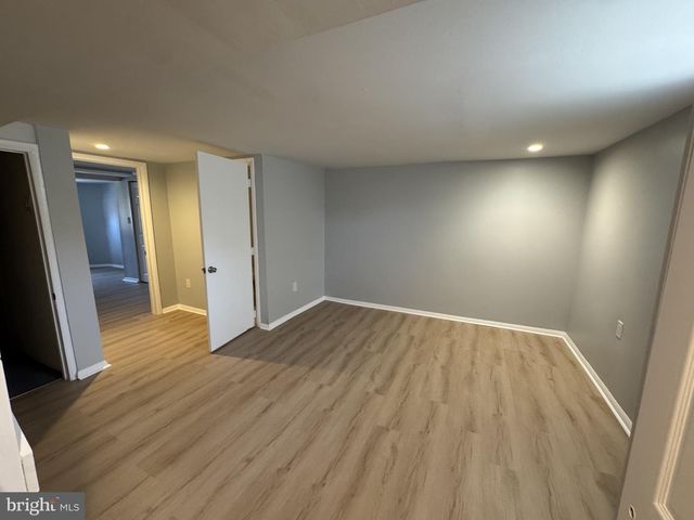 1123 TREMONT DR, Glenolden, PA 19036