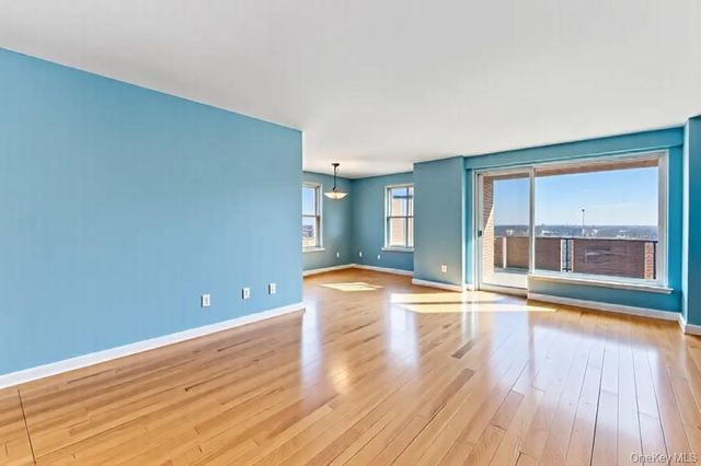 110-11 Queens Boulevard 31L, Forest Hills, NY 11375