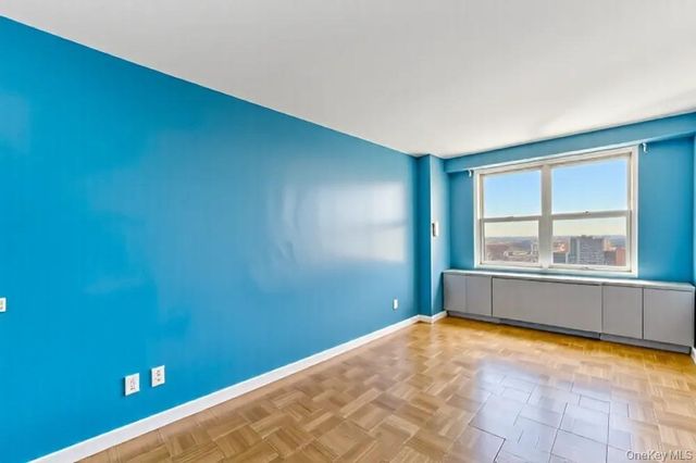 110-11 Queens Boulevard 31L, Forest Hills, NY 11375