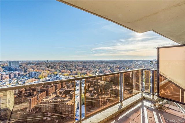 110-11 Queens Boulevard 31L, Forest Hills, NY 11375