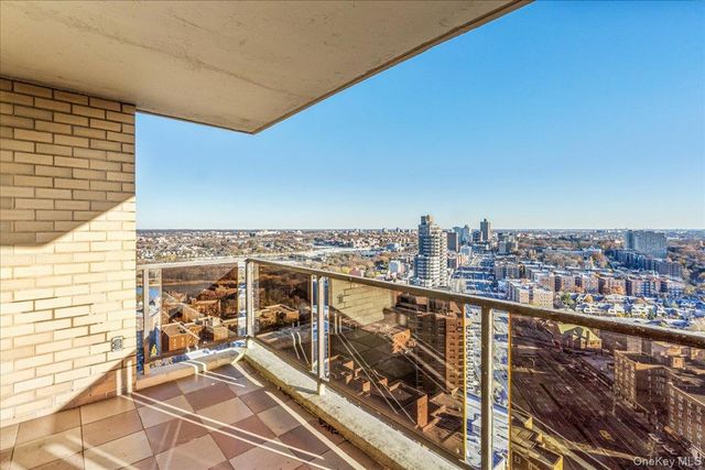 110-11 Queens Boulevard 31L, Forest Hills, NY 11375