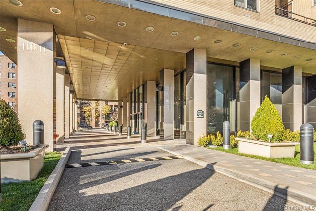 110-11 Queens Boulevard 31L, Forest Hills, NY 11375