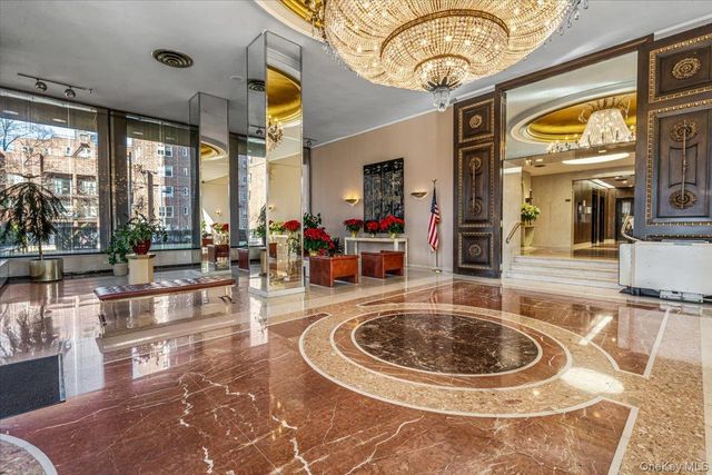 110-11 Queens Boulevard 31L, Forest Hills, NY 11375