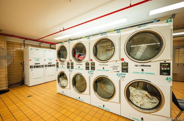 110-11 Queens Boulevard 31L, Forest Hills, NY 11375