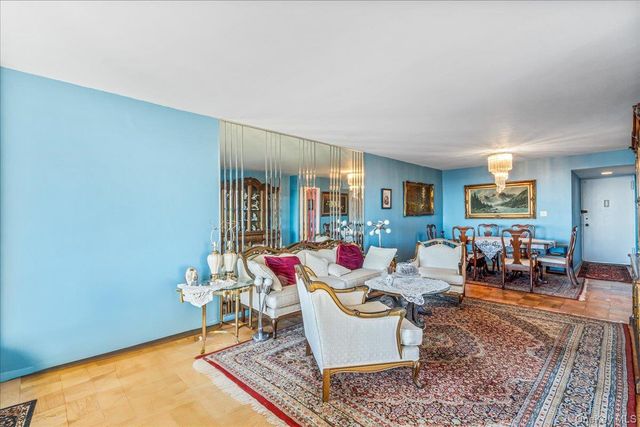 110-11 Queens Boulevard 31L, Forest Hills, NY 11375