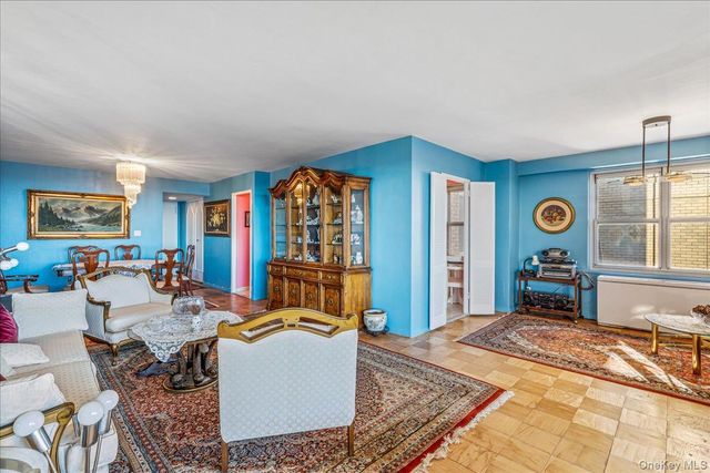 110-11 Queens Boulevard 31L, Forest Hills, NY 11375