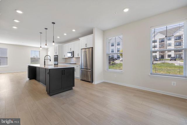 2132 PEACE LILY LN, Frederick, MD 21702