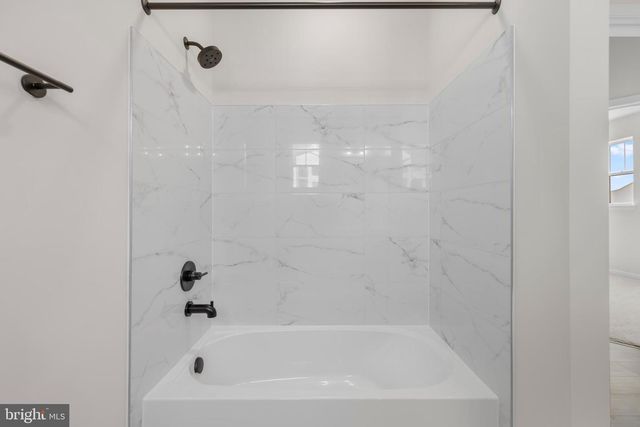 2132 PEACE LILY LN, Frederick, MD 21702