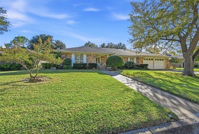 904 Shelley Drive, Arlington, TX 76012