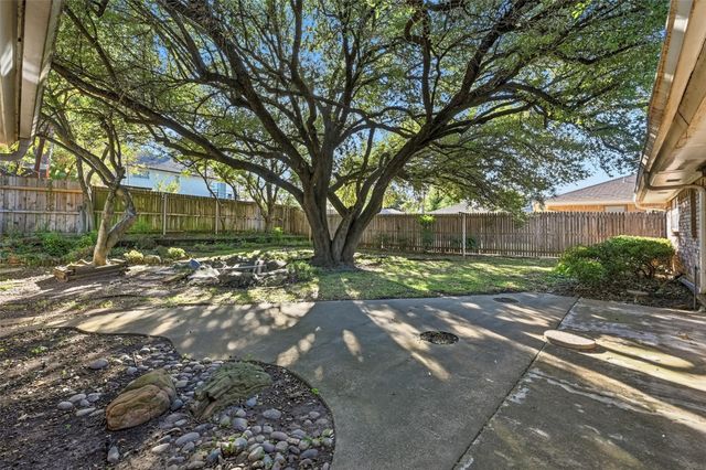 904 Shelley Drive, Arlington, TX 76012