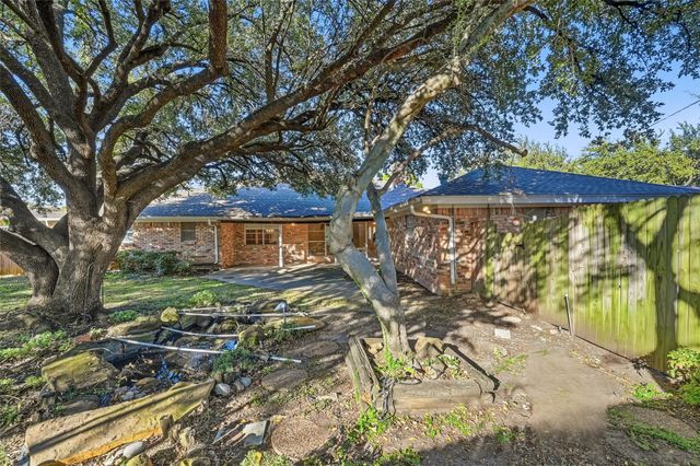 904 Shelley Drive, Arlington, TX 76012