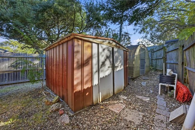 904 Shelley Drive, Arlington, TX 76012