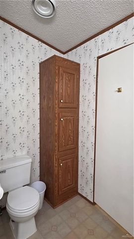 2400 Bobolink W Circle, Palmview, TX 78572