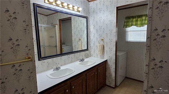 2400 Bobolink W Circle, Palmview, TX 78572