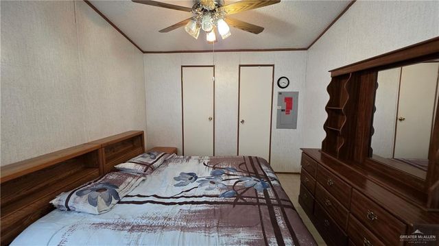 2400 Bobolink W Circle, Palmview, TX 78572