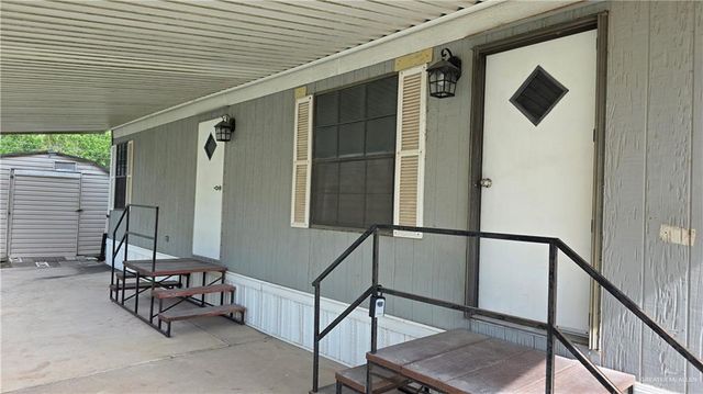 2400 Bobolink W Circle, Palmview, TX 78572