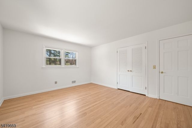 368 Central Ave, North Caldwell Boro, NJ 07006