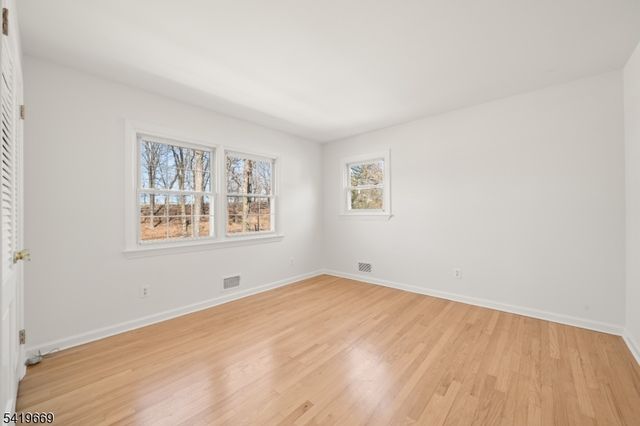 368 Central Ave, North Caldwell Boro, NJ 07006