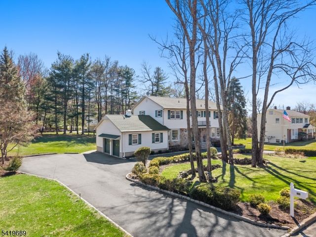 368 Central Ave, North Caldwell Boro, NJ 07006