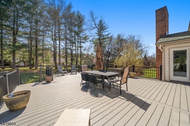 368 Central Ave, North Caldwell Boro, NJ 07006