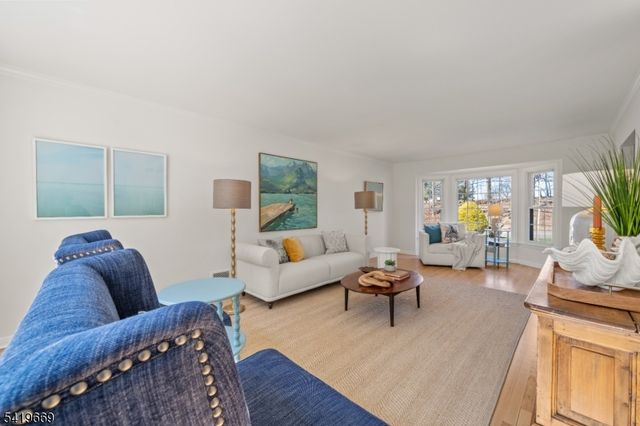 368 Central Ave, North Caldwell Boro, NJ 07006