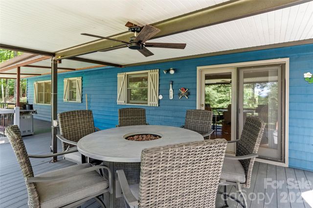 1502 Greenstreet Drive, Traphill, NC 28685