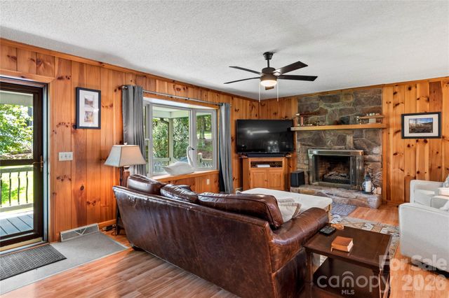 1502 Greenstreet Drive, Traphill, NC 28685