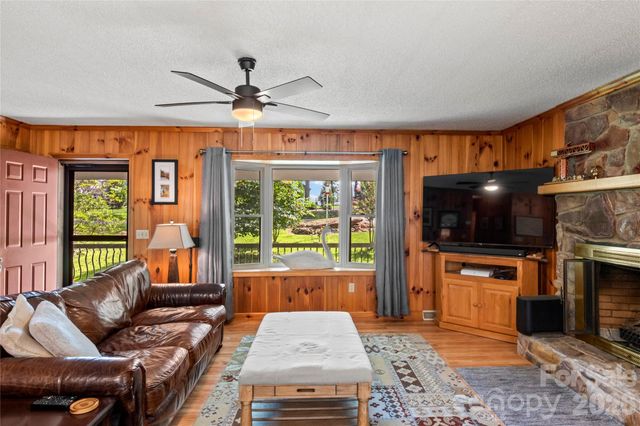 1502 Greenstreet Drive, Traphill, NC 28685