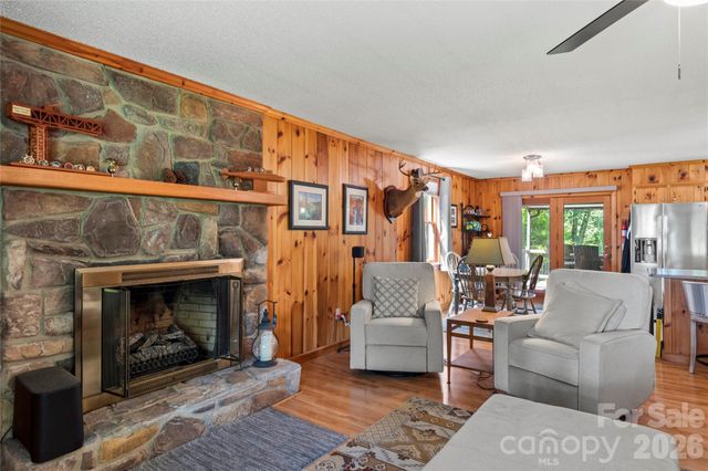 1502 Greenstreet Drive, Traphill, NC 28685