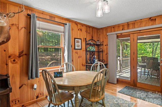 1502 Greenstreet Drive, Traphill, NC 28685