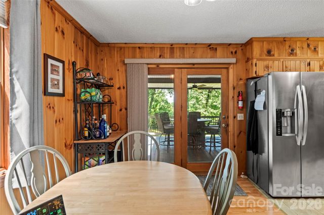 1502 Greenstreet Drive, Traphill, NC 28685