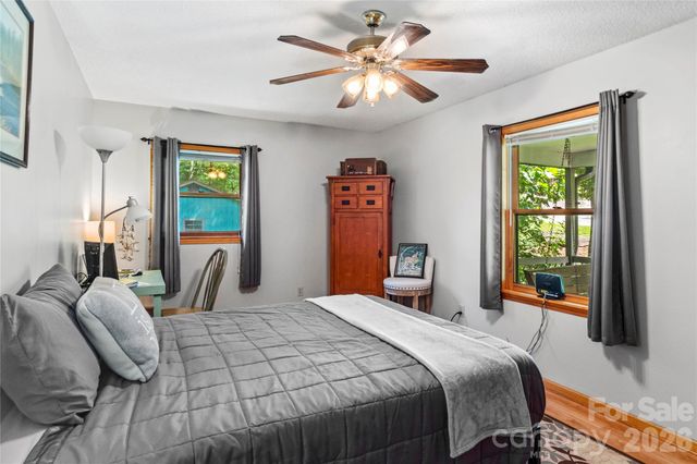 1502 Greenstreet Drive, Traphill, NC 28685