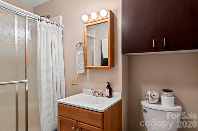 1502 Greenstreet Drive, Traphill, NC 28685